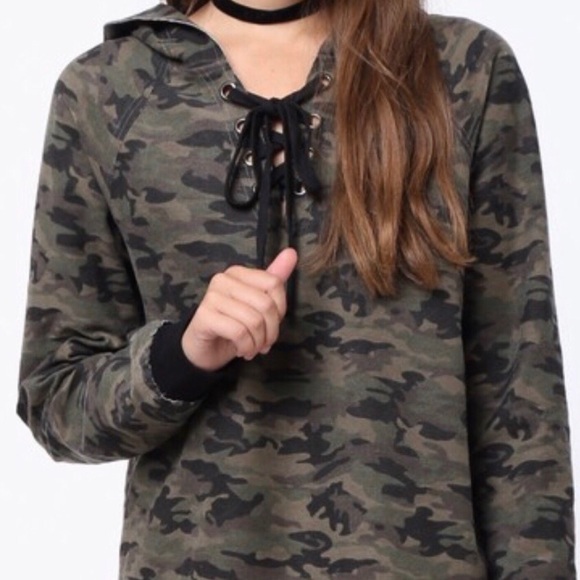 OLIVE CAMO LACE UP HOODIE - Picture 5 of 13